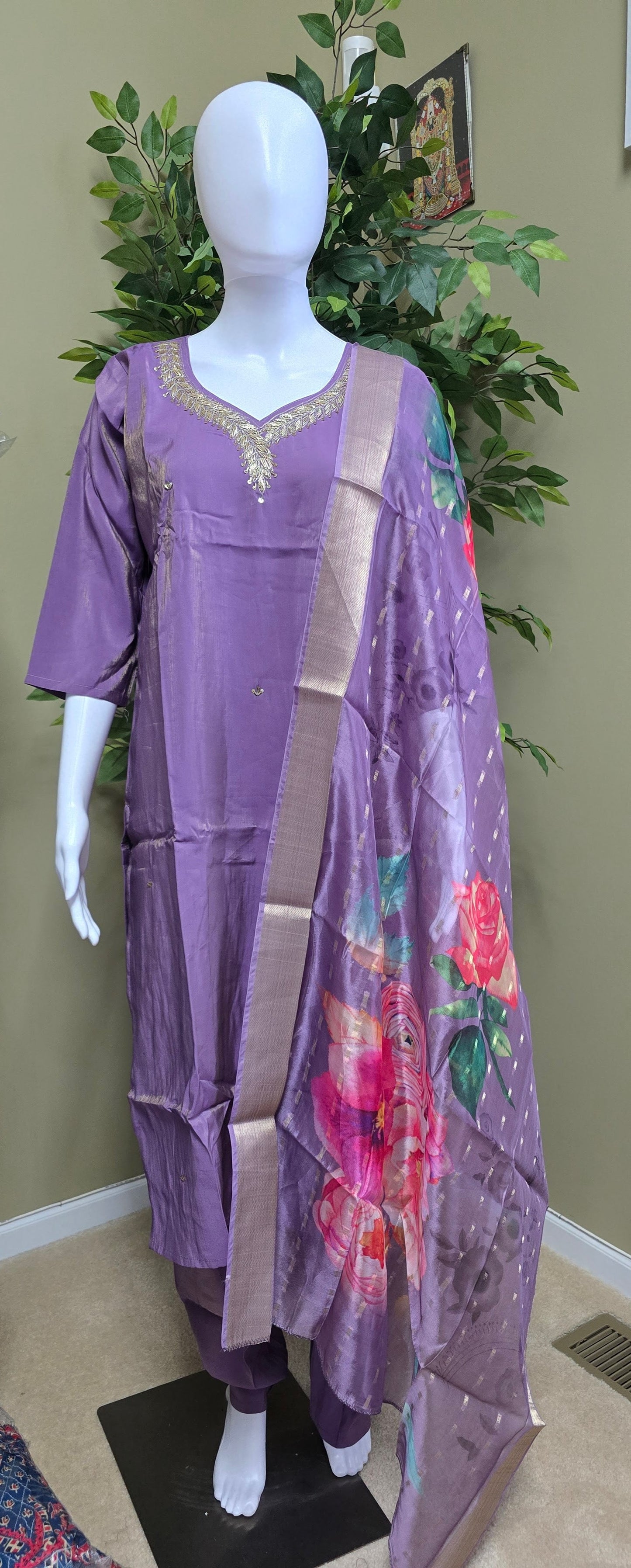 Regal Lavender Tissue Silk Suit with Rose Print Dupatta - Bhargavi Collections USA